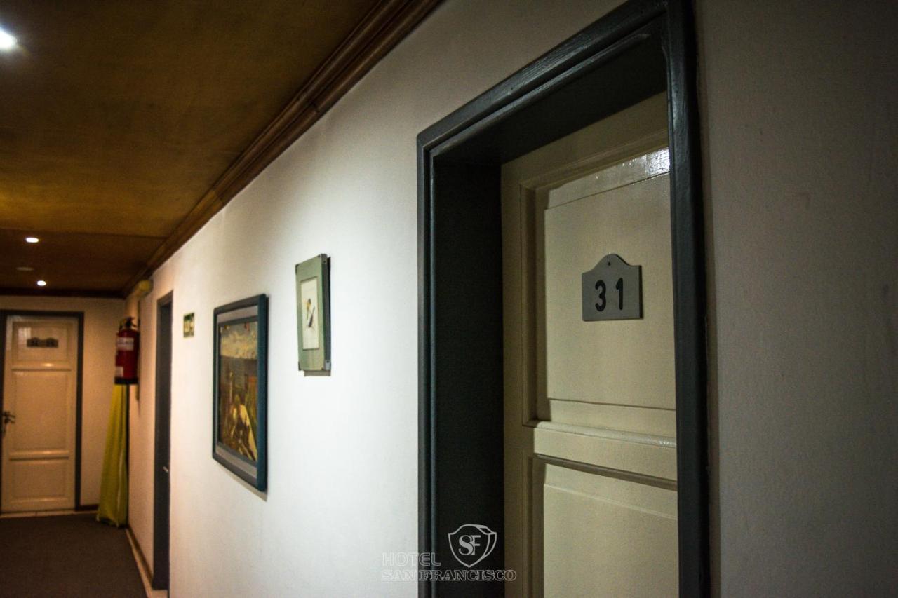 Hotel San Francisco Сан-Хуан Экстерьер фото